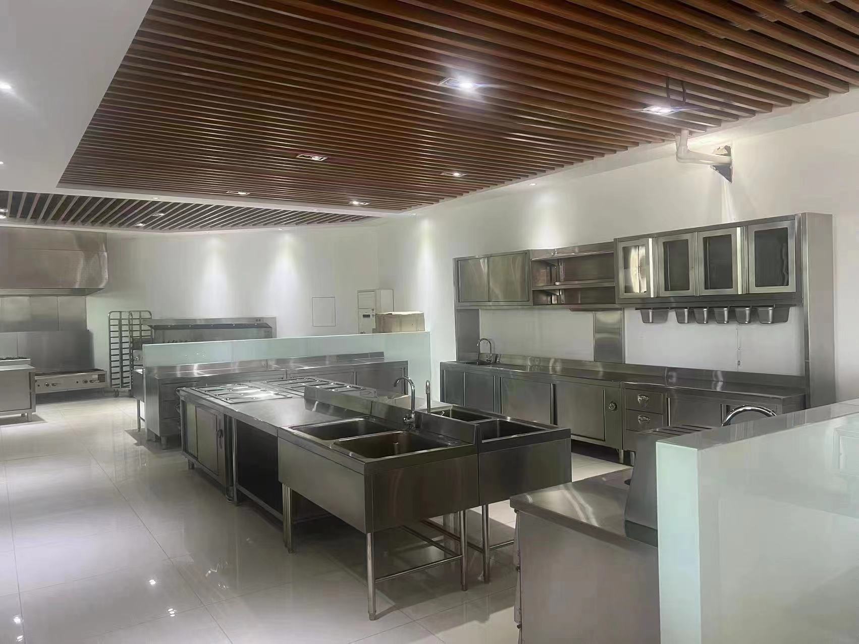 扬州雍隆酒店学校商场工厂食堂大型油烟管道清洗商用油烟机烟道烟罩净化器
