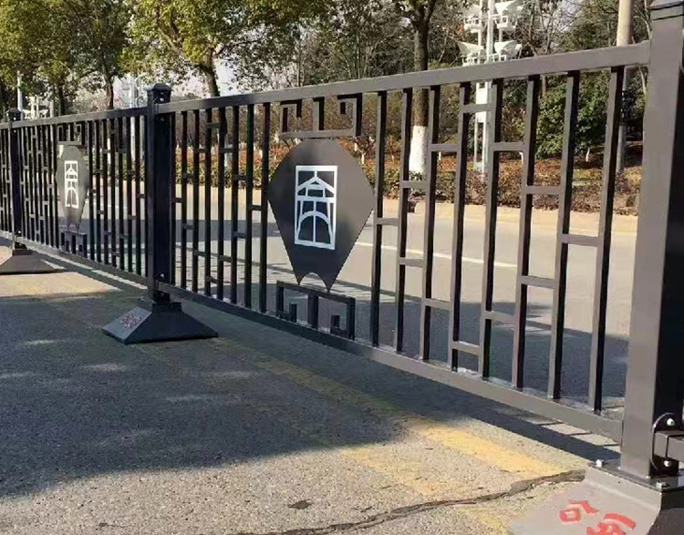 鹽城安全防撞隔離欄，道路護(hù)欄焊接加工